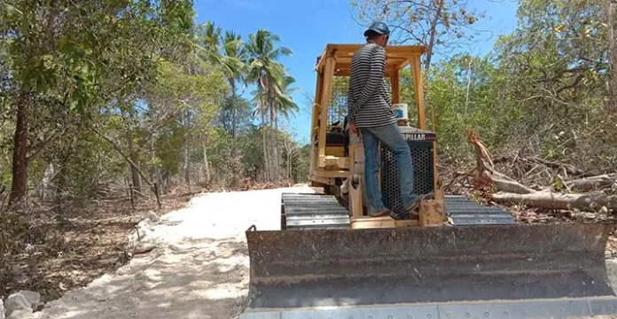 TNI Tuntaskan Pengerjaan Jalan Kelurahan Majapahit Busel
