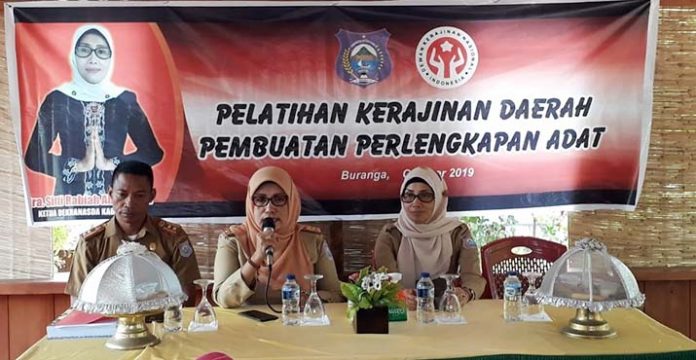 20 Pengrajin Kelengkapan Adat di Butur Ikut Pelatihan