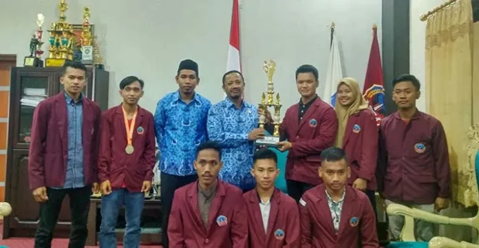 Atlet USN Kolaka Raih Medali Perak di Kejurnas Pencak Silat