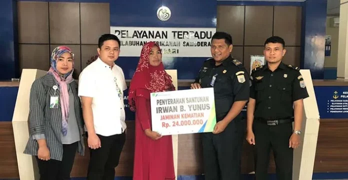 BPJS Ketenagakerjaan Santuni Ahli Waris Nelayan PPS Kendari