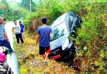 Kecelakaan, Randis Dinas Pariwisata Konut Tabrak Tebing Kecelakaan, Randis Dinas Pariwisata Konut Tabrak Tebing