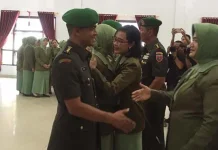 Dandim Kendari Resmi Dicopot, Pangdam : Sudah Ada TR Agar Bijak Bermedsos Dandim Kendari Resmi Dicopot, Pangdam : Sudah Ada TR Agar Bijak Bermedsos