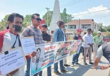 Puluhan Jurnalis di Muna Desak Kapolda Usut Dugaan Intimidasi Jurnalis di Kendari Puluhan Jurnalis di Muna Desak Kapolda Usut Dugaan Intimidasi Jurnalis di Kendari