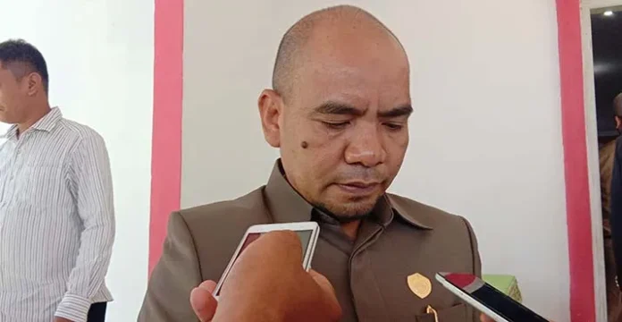 Ketua DPRD baubau H Zahari