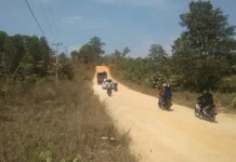 Keluhkan Jalan Berdebu ke Pemda Kolaka, Warga Desa Popalia Inginkan Pengaspalan Keluhkan Jalan Berdebu ke Pemda Kolaka, Warga Desa Popalia Inginkan Pengaspalan