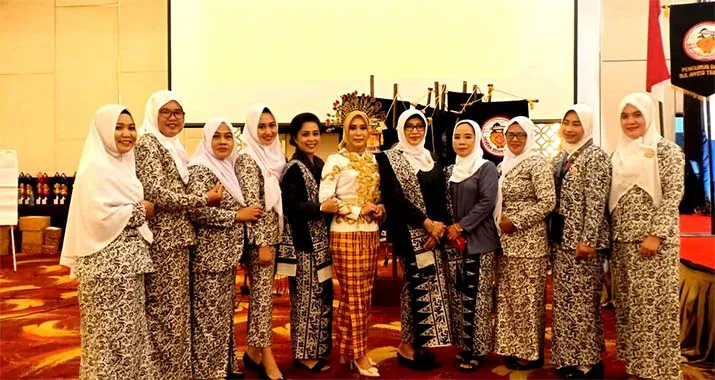 Maswati Majid Resmi Pimpin IBI Sultra