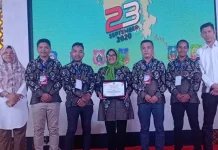 KPU Koltim Raih Award Kategori Daftar Pemilih Berkualitas Tingkat KPU Sultra KPU Koltim Raih Award Kategori Daftar Pemilih Berkualitas Tingkat KPU Sultra