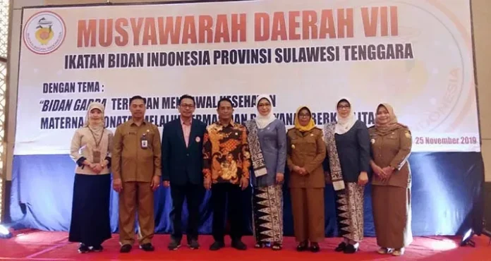 bidan_sultra_bi DPD RI Siap Perjuangkan Kesejahteraan Bidan di Sultra