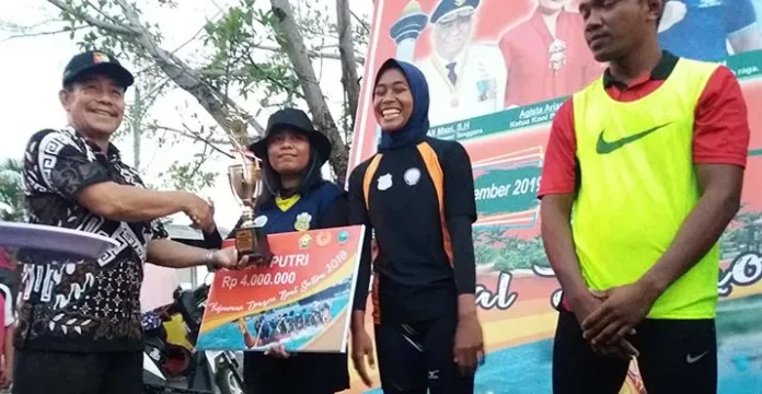 Muna dan Muna Barat Juara 1 Kejurda Dayung Dragon Boat 2019