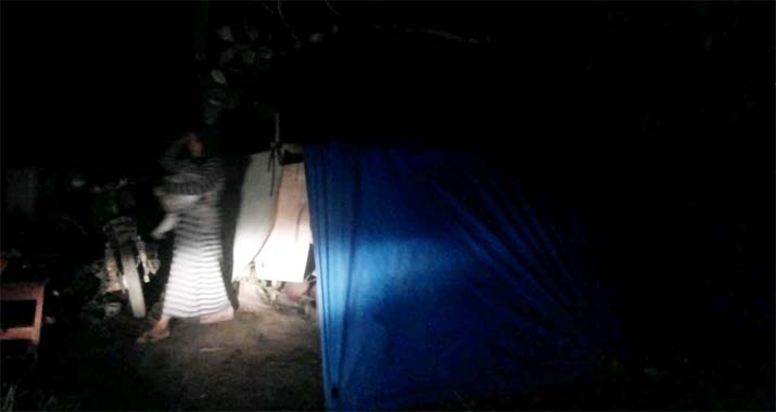 Duka Pasutri Koltim, Tinggal Menumpang hingga Tidur di Tenda