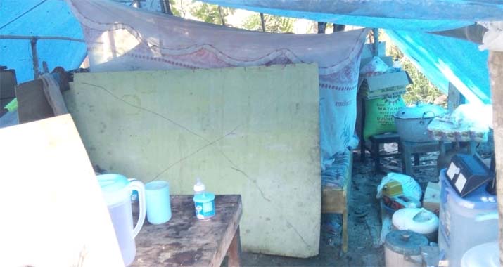 Duka Pasutri Koltim, Tinggal Menumpang hingga Tidur di Tenda