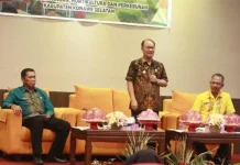 Temui Penyuluh, Bupati Konsel Bahas Tantangan Pertanian Temui Penyuluh, Bupati Konsel Bahas Tantangan Pertanian