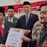 KPU Tunggu Kejutan Balon Bupati Muna Perseorangan KPU Tunggu Kejutan Balon Bupati Muna Perseorangan