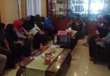 Hugua Janji Perjuangkan K2 Jadi ASN Lewat Revisi UU ASN Hugua Janji Perjuangkan K2 Jadi ASN Lewat Revisi UU ASN