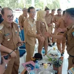 Kunjungan Kerja, Bupati Konsel Terima Keluhan Tenaga Honorer Kunjungan Kerja, Bupati Konsel Terima Keluhan Tenaga Honorer