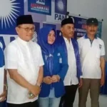 Pilkada Koltim, Tony Herbiansyah-Rahmatia Lukman Kembalikan Formulir di PAN Bersamaan Pilkada Koltim, Tony Herbiansyah-Rahmatia Lukman Kembalikan Formulir di PAN Bersamaan