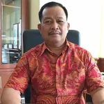 7 Fakta tentang UT, yang Bisa Bikin Anda Tertarik Kuliah di Sana Kepala Unit Program Belajar Jarak Jauh Universitas Terbuka (UPBJJ-UT) Kendari, Effendi