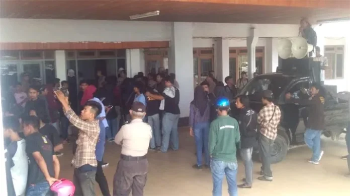 Formasub: DPRD Sultra Tidak Menggubris Kasus Randi dan Yusuf