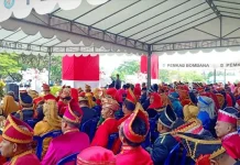 Modal Gembira, Tafdil Suskes Bebaskan Bombana dari Status Daerah Tertinggal Modal Gembira, Tafdil Suskes Bebaskan Bombana dari Status Daerah Tertinggal