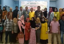 ANTAM UBPN Sultra Salurkan Dana PK Tahap II Senilai Rp2 Milyar ANTAM UBPN Sultra Salurkan Dana PK Tahap II Senilai Rp2 Milyar