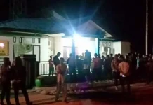 Kesal Listrik Sering Padam, Warga Bombana Geruduk Kantor PLN Kesal Listrik Sering Padam, Warga Bombana Geruduk Kantor PLN