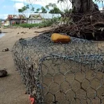 Warga di Kolut Protes Proyek Bronjong yang Terbengkalai Warga di Kolut Protes Proyek Bronjong yang Terbengkalai