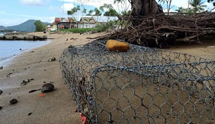 Warga di Kolut Protes Proyek Bronjong yang Terbengkalai