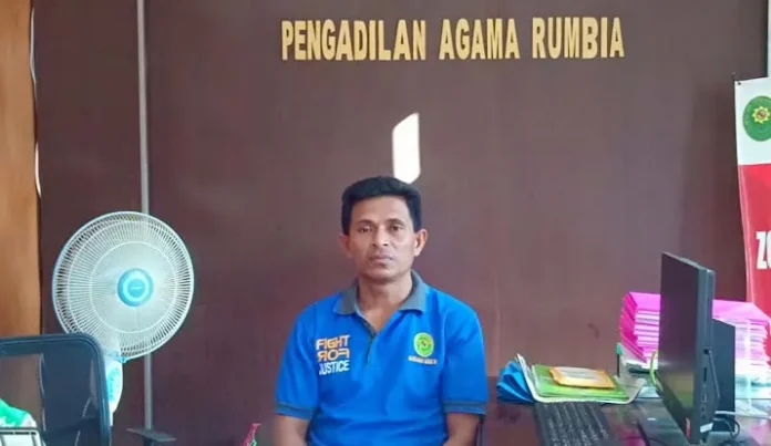 Panitera Pengadilan Agama Bombana, La Mahana