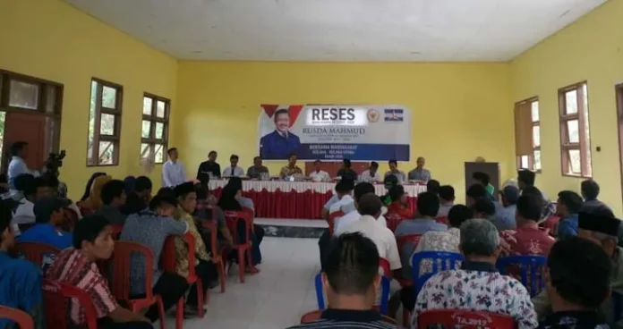 PSX_20191227_204327 Warga Pakue Minta Dukungan Rusda Mahmud untuk Mekar dari Kolut