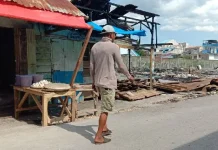 Pedagang Jembatan Batu Baubau Dilarang Bangun Kios di Lokasi Kebakaran