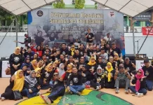 Alumni 95 SMAN 1 Kendari Serahkan Beasiswa Rp45 Juta