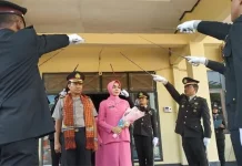 Puisi Haru Iringi Langkah Nur Akbar Tinggalkan Polres Konawe Puisi Haru Iringi Langkah Nur Akbar Tinggalkan Polres Konawe