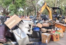 Ratusan Aset Daerah Milik Pemkot Kendari Dimusnahkan Ratusan Aset Daerah Milik Pemkot Kendari Dimusnahkan