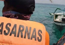 Usai Perahu, Kini Tim SAR Temukan Baju Milik Korban Tenggelam di Kolaka SAR Temukan Perahu Warga yang Hilang di Laut Kolaka