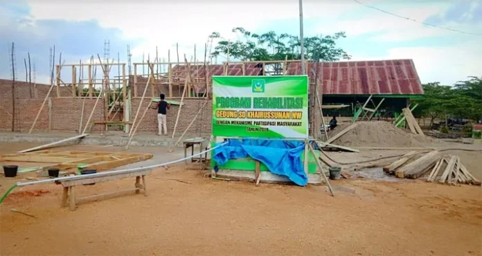 Sekolah Direhab, Ratusan Murid SDS di Bombana Libur Belajar