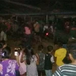 Protes Debu dan Jalan Licin, Malam Ini Warga Ladongi Berdemonstrasi Protes Debu dan Jalan Licin, Malam Ini Warga Ladongi Berdemonstrasi