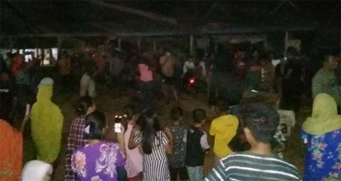 Protes Debu dan Jalan Licin, Malam Ini Warga Ladongi Berdemonstrasi