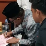 Eks Bupati Kolaka Ditangkap Usai Buron dari Kasus Korupsi Jual Beli Nikel Eks Bupati Kolaka Ditangkap Usai Buron dari Kasus Korupsi Jual Beli Nikel