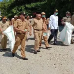 Peringati Hari Nusantara, Pemda Kolut Gelar Bersih Pantai Peringati Hari Nusantara, Pemda Kolut Gelar Bersih Pantai