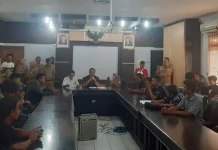 Hari HAM Sedunia, Mahasiswa Suarakan Penuntasan Kasus Randi dan Yusuf Hari HAM Sedunia, Mahasiswa Suarakan Penuntasan Kasus Randi dan Yusuf