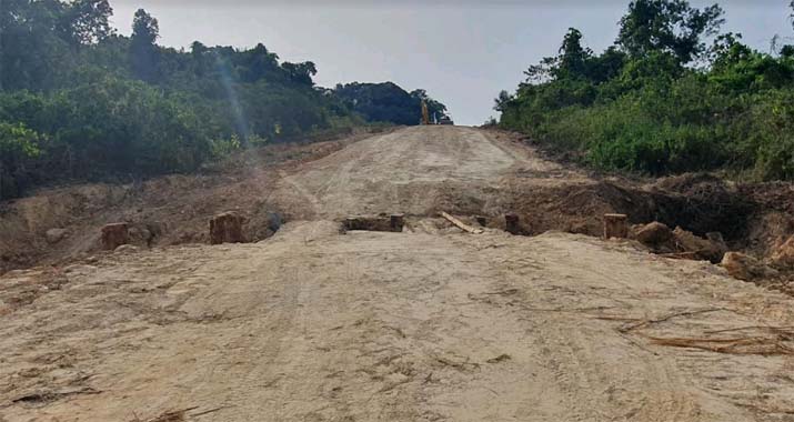 PUPR Konkep Inisiatif Perbaiki Jalan Menuju Desa Pasir Putih