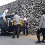 Jasad Perempuan Ditemukan Bersimbah Darah di Kawasan Keraton Buton Jasad Perempuan Ditemukan Bersimbah Darah di Kawasan Keraton Buton