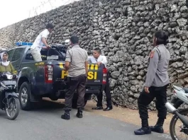 Jasad Perempuan Ditemukan Bersimbah Darah di Kawasan Keraton Buton Jasad Perempuan Ditemukan Bersimbah Darah di Kawasan Keraton Buton