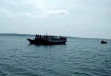 Alami Mati Mesin, 33 Penumpang KM Usaha Baru Dievakuasi Tim SAR Alami Mati Mesin, 33 Penumpang KM Usaha Baru Dievakuasi Tim SAR