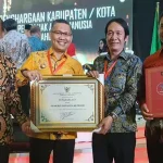 Pemkot Kendari Terima Penghargaan Kota Peduli HAM Pemkot Kendari Sabet Penghargaan Kota Peduli HAM