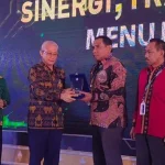 Komitmen Jaga Inflasi, Pemkot Baubau Raih Penghargan TPID Terbaik BI Komitmen Jaga Inflasi, Pemkot Baubau Raih Penghargan TPID Terbaik BI