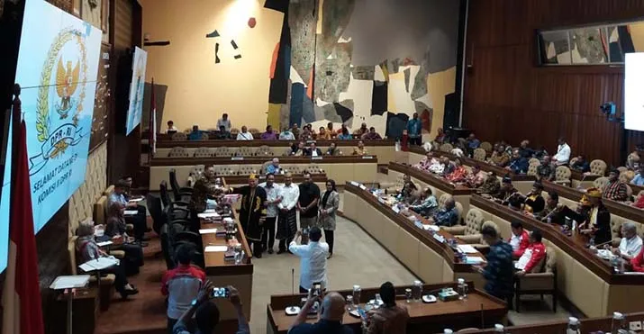 RDP Pemekaran Kepton, Ketua Komisi II Dihadiahi Kampurui