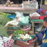 Tertibkan Penggunaan Trotoar, Satpol PP Baubau Sita Jualan Pedagang Tertibkan Penggunaan Trotoar, Satpol PP Baubau Sita Jualan Pedagang