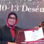 Jurnalis Zonasultra Raih Penghargaan Jurnalistik BNPT Lewat Tulisan Kalosara Jurnalis Zonasultra Raih Penghargaan Jurnalistik BNPT Lewat Tulisan Kalosara