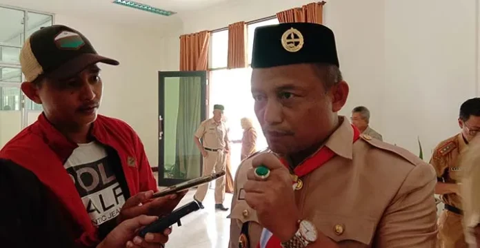 Roni-Mucthar-baubau Sekda) Kota Baubau, Roni Mucthar